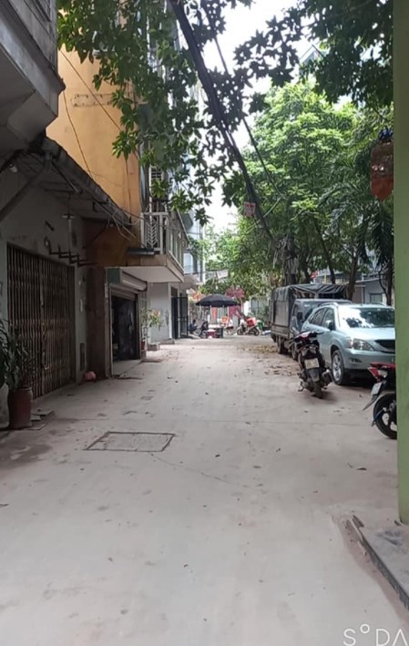 Bán nhà Nam Từ Liêm phân lô ô tô nội thất dt 35m2, 5 tầng đúc, mt rộng, giá chỉ nhỉnh 4 tỷ