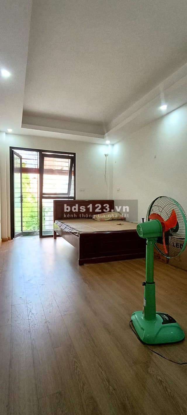 Quá rẻ, bán nhà nguyên căn Tây Mỗ hàng xóm Vincity diện tích 37.8m2, 4 tầng, giá 2 tỷ 350 tr