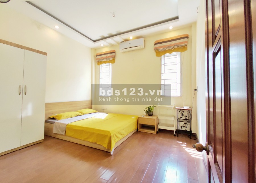 Cần bán nhà nguyên căn đường Thanh Bình, Quận Hà Đông, đang cho thuê, mt 6.5m