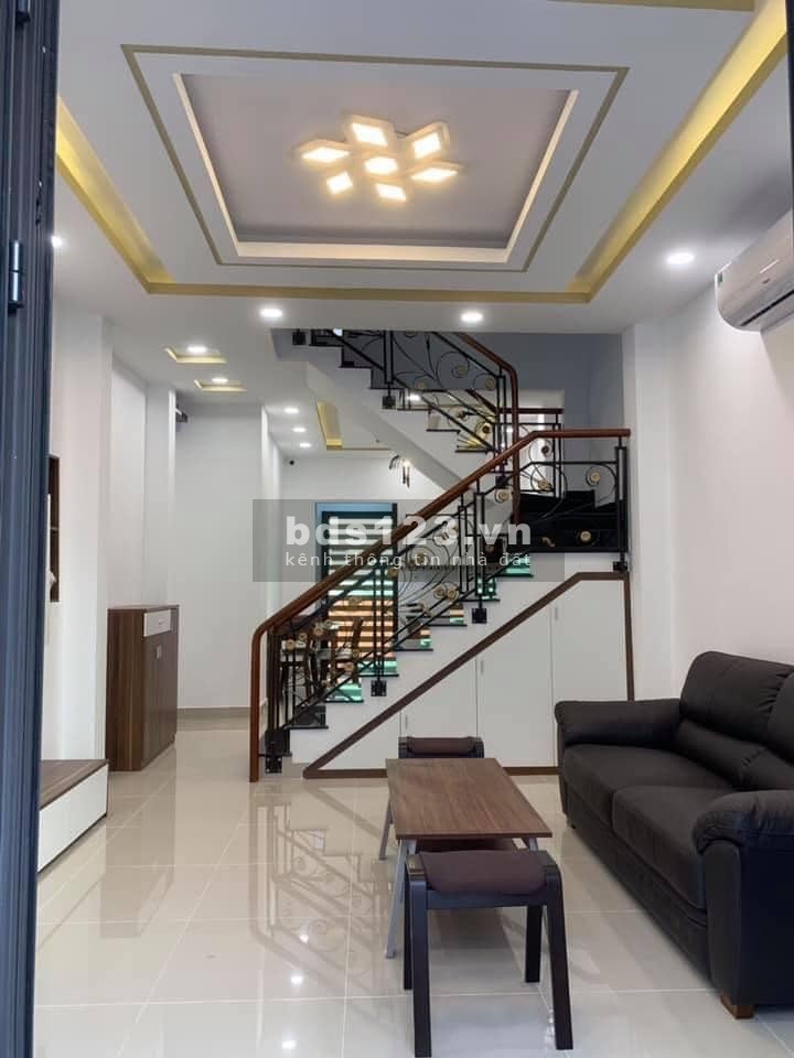 Bán nhà Mỹ Đình, chủ kiến trúc sư tự xây, diện tích 38m2, 5 tầng, giá nhỉnh 3 tỷ, sổ sẵn