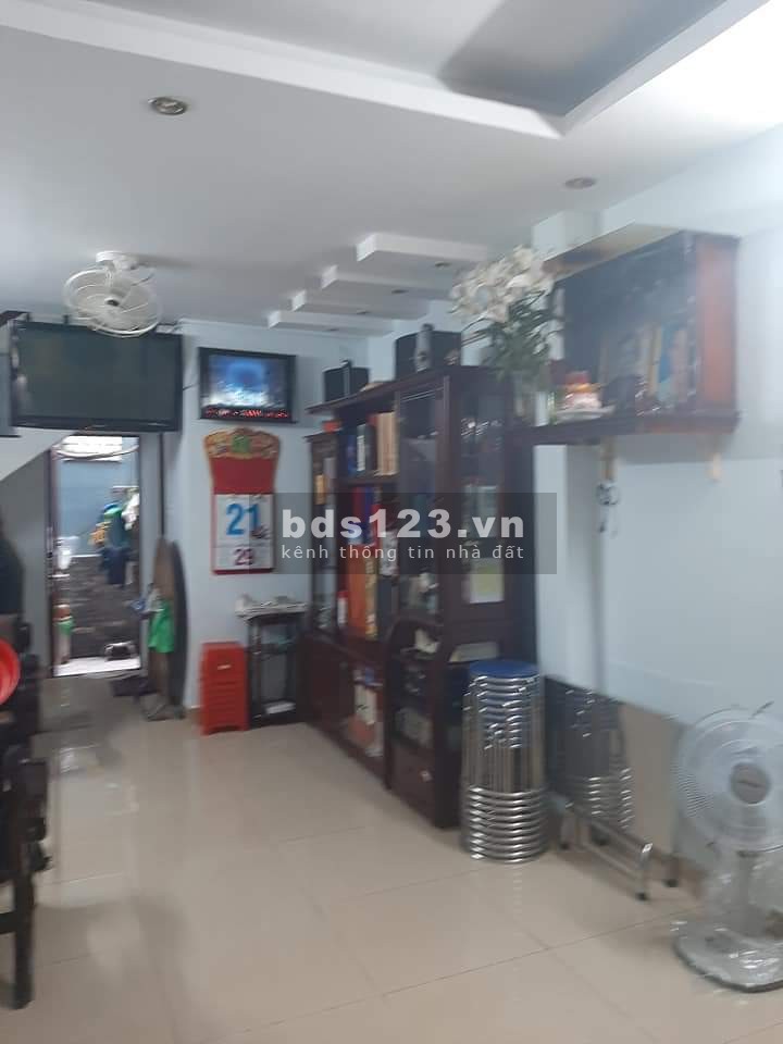 Nhà kiên cố 5 tầng. Đường Cách Mạng Tháng Tám, P.13, Quận 10, giá bán 6,7 tỷ, lhcc