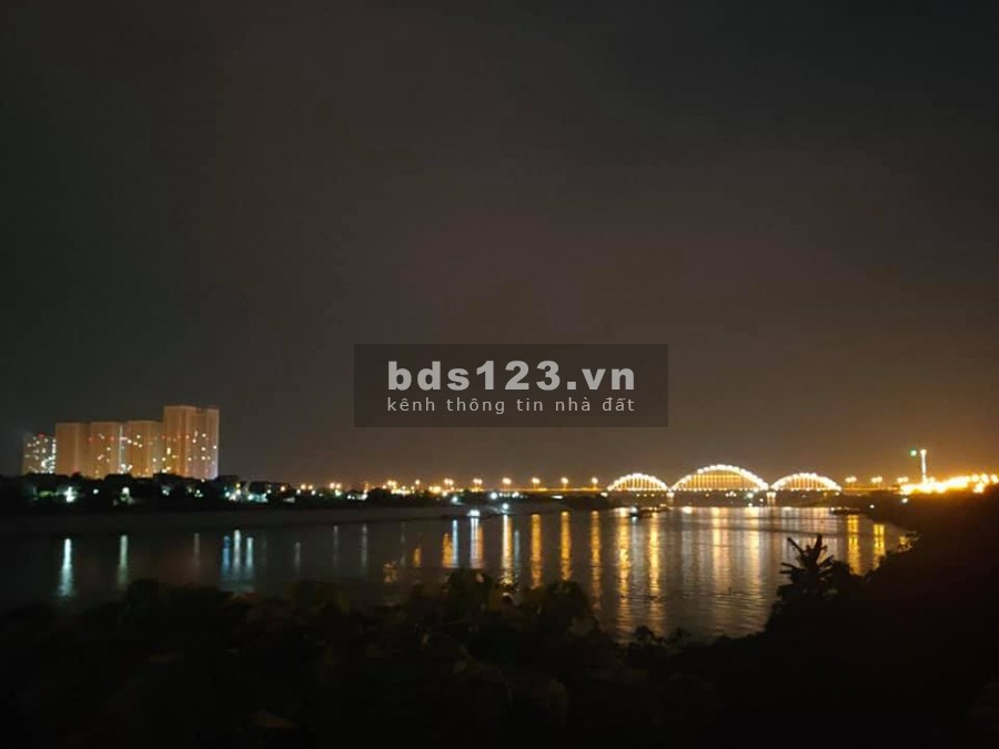 Bán gấp nhà Ngọc Thuỵ, gara ô tô view sông, 2 mặt tiề dt 150m2, giá 12 tỷ, có thương lượng