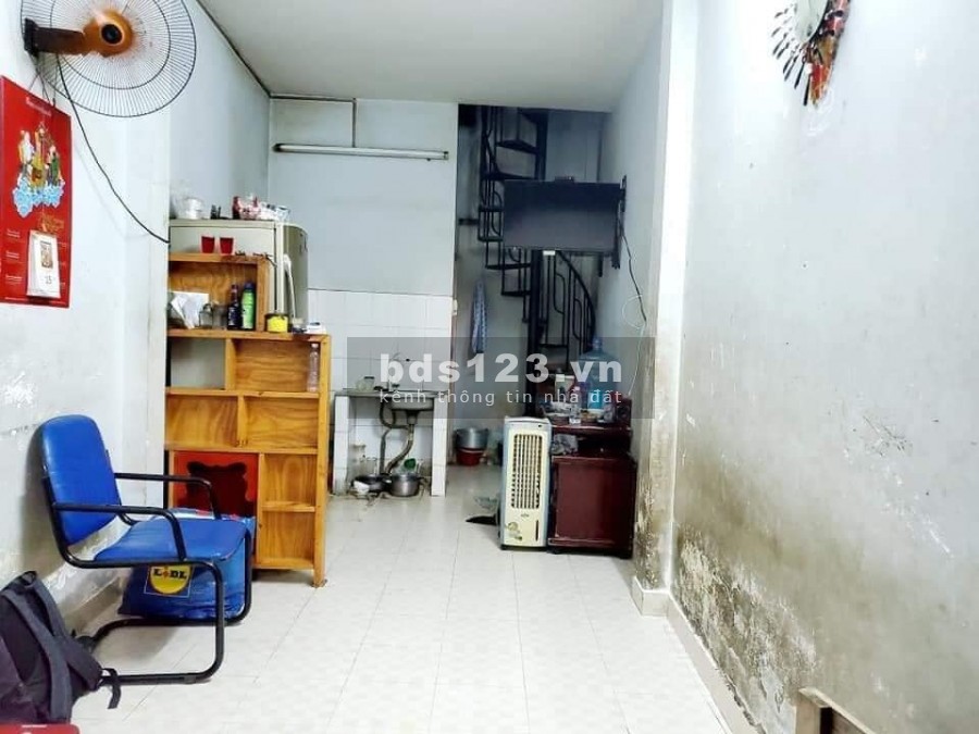 Lê Thúc Hoạch, Quận Tân Phú giá bán 590 triệu có nhà ở ngay, sổ đỏ nở hậu, lh 0918272519