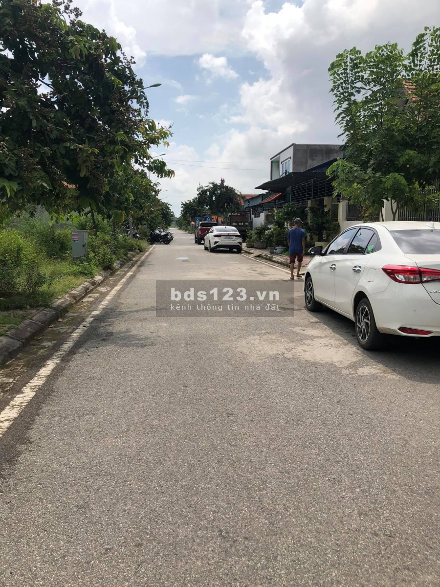 Bán 81m2 Xã Gia Minh Thủy Nguyên Hải Phòng, khu tái định cư, dân trí cao, tiện ích đủ