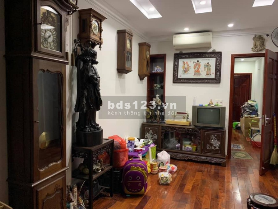 Nhà mặt phố Hoàng Như Tiếp, diện tích 50m2, đúc 5 tầng, kinh doanh, giá bán 12.9 tỷ