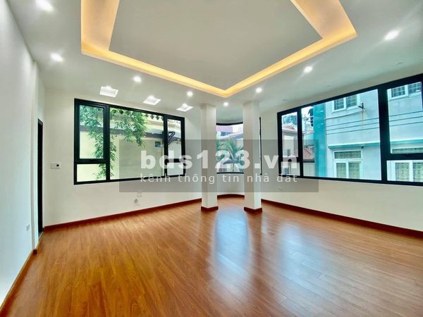 Bán nhà trung tâm gara ô tô 7 chỗ phân lô thang máy, 3 mặt thoáng, 2 mặt ngõ ở sung sướng