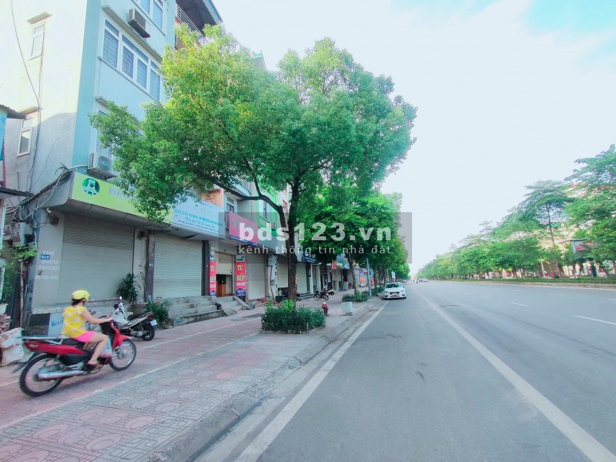 Mặt phố Long Biên 35m2 x 5T lô góc, vỉa hè, kinh doanh nhỉnh 5 tỷ 0888868583