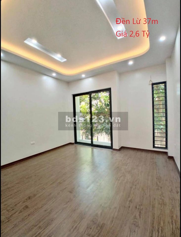 Bán nhà đẹp Đền Lư, gần hồ, 2 mặt mặt thoáng, diện tích sử dụng 37m2, giá bán 2.6 tỷ