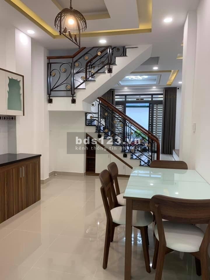 Bán nhà Mỹ Đình, chủ kiến trúc sư tự xây, diện tích 38m2, 5 tầng, giá nhỉnh 3 tỷ, sổ sẵn