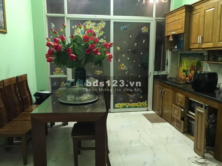 Bán nhà Mễ Trì Thượng 5 tầng diện tích sử dụng 50m2, giá bán 86 triệu/m2, sổ chính chủ