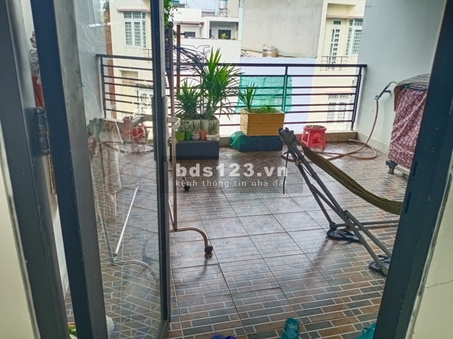 Bán nhà nguyên căn chín chủ, diện tích 4x13.3m, giá bán 4.5…