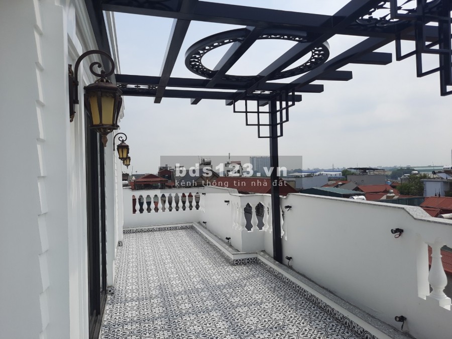Bán nhà kinh doanh, đường ô tô tránh phố Ngô Gia Tự, Long Biên, dt 47m2, 5 tầng, giá 5.35 tỷ