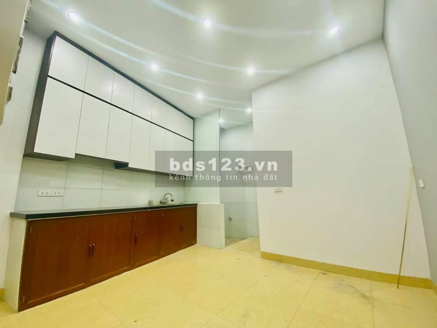 Chuyển công tác- Đa Sỹ nhà mới đẹp, thoáng, tặng nội thất diện tích sử dụng 50m2