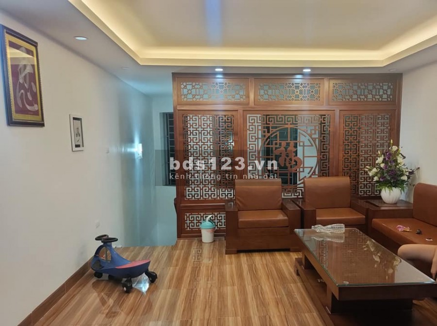 Nhà Siêu Đẹp 46m2, 4 tầng, mặt tiền 4m giá 3.3 tỷ – phố Tô Vĩnh Diện, Thanh Xuân