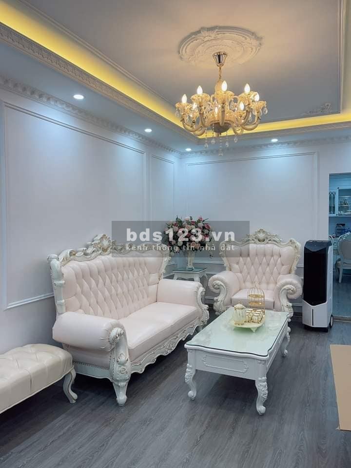 Covid cần tiền bán gấp nhà Nguyễn Sơn khu an sinh đỉnh diện tích sử dụng 45m2 giá 4 tỷ hơn