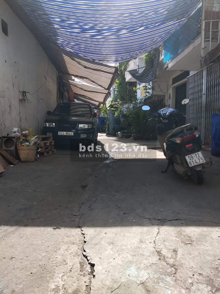 Lê Thúc Hoạch, Quận Tân Phú giá bán 590 triệu có nhà ở ngay, sổ đỏ nở hậu, lh 0918272519