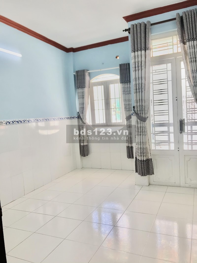 Giá bán 4,5 tỷ nhà hẻm xe hơi Bà Lài Quận 6 diện tích sử dụng 50m2, 03 phòng ngủ