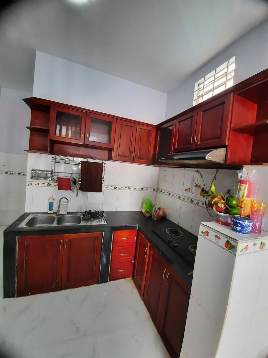 Đường số 5, cần bán nhà nguyên căn hẻm 1 xẹt diện tích 33m2, 2 tầng giá chỉ 3,15 Tỷ