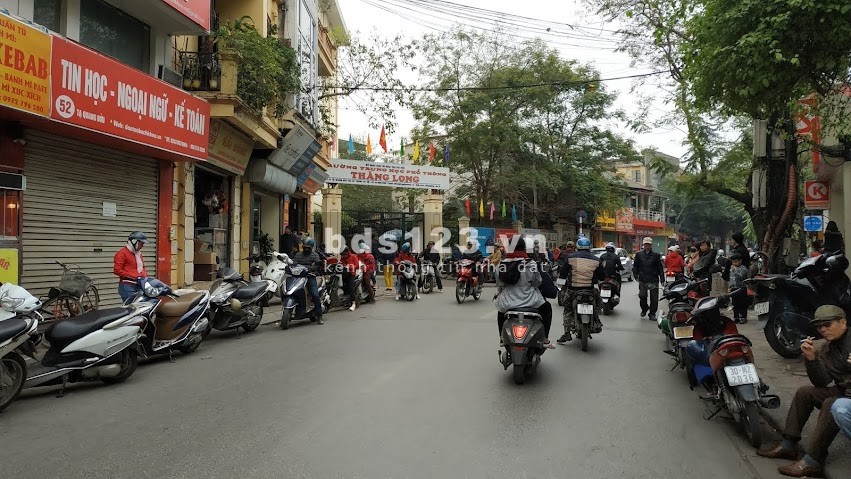 Cho thuê tầng 1 nhà mặt tiền đường Bạch Mai làm cửa hàng kinh doanh giá tốt