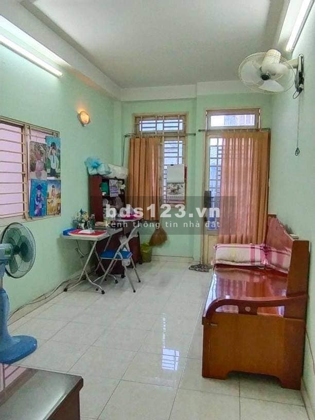 Bán gấp nhà nguyên căn 3 tầng giáp Quận 1, đường Đinh Tiên Hoàng Quận Bình Thạnh