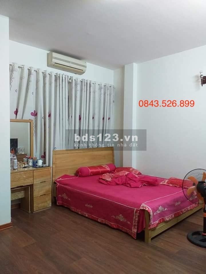 Bán nhà phố Trương Định ngõ thông kinh doanh 2 mặt ngõ giá chỉ hơn 60 triệu/m2, sổ sẵn