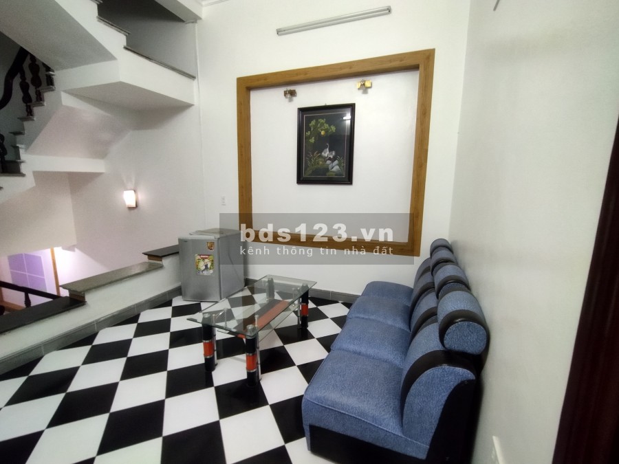 Cần bán nhà nguyên căn đường Thanh Bình, Quận Hà Đông, đang cho thuê, mt 6.5m