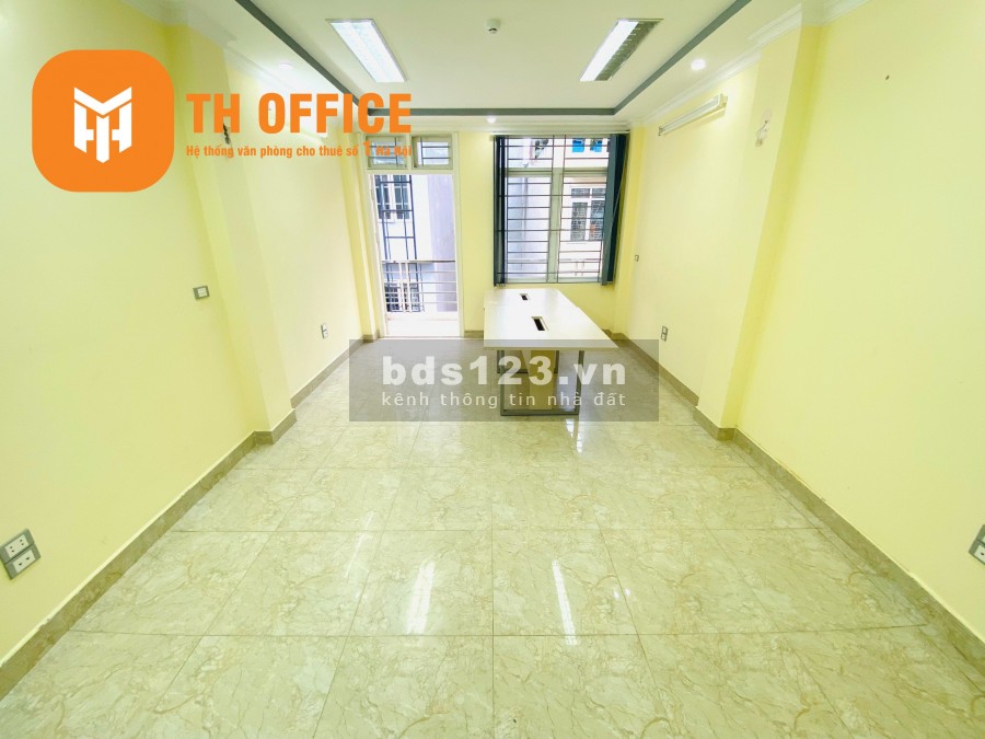 Cho thuê kho, văn phòng tại 105 Nguyễn Xiển Quận Thanh Xuân, tiện ích đủ, giá tốt