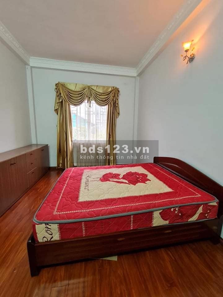 Hoa khôi mặt ngõ Quận Hai Bà Trưng, 4 tầnd 6x tỷ, ô tô vào nhà 2 mặt thoáng, ngõ thông