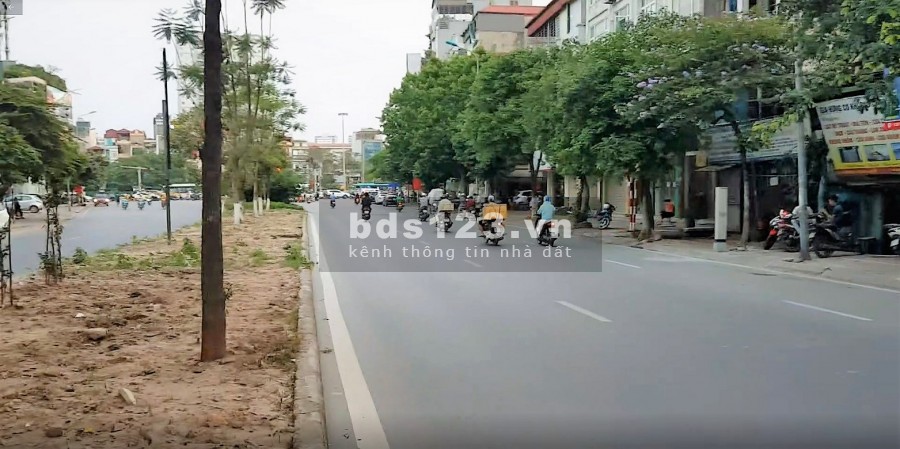 Mặt phố Yên Lãng, Đống Đa. Vỉa hè, ô tô, Kinh doanh diện tích sử dụng 65m2 6 tầng, giá 17 tỷ