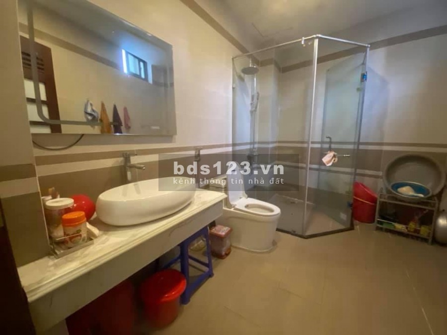 Bán nhà tặng bà xã. Căn duy nhất - giá tụt huyết áp. Đắc địa ÂU CƠ. 69M2, 5 tầng sẵn ở.