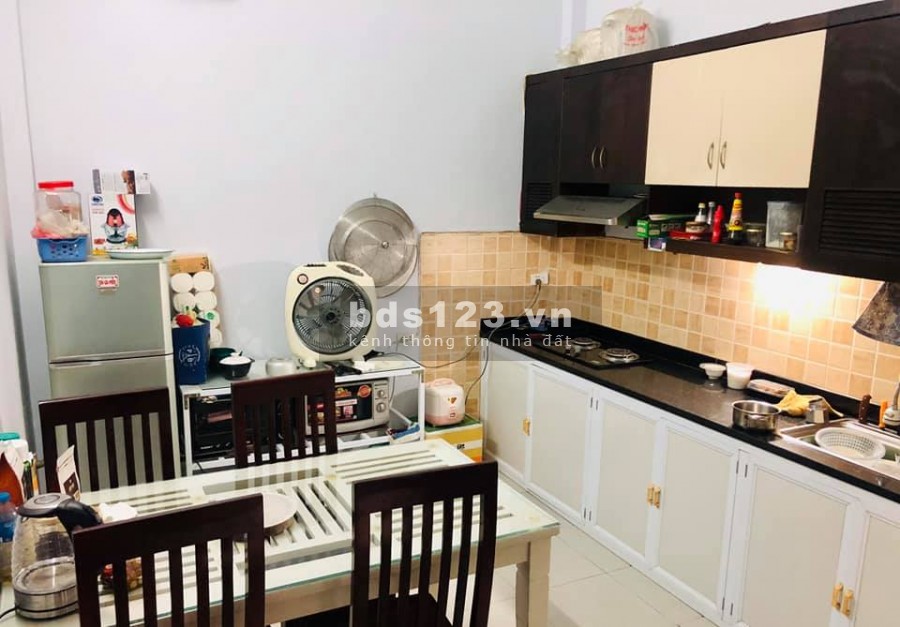 Bán nhà Hồ Tùng Mậu, ba bước lên ô tô, diện tích sử dụng 39m2, giá chỉ 3.x tỷ