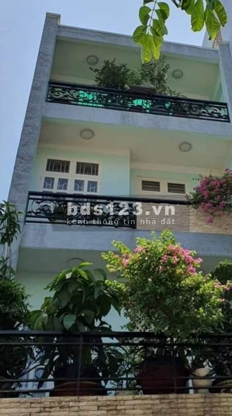 Bán nhà Phạm Văn Bạch 4 tầng, rộng đẹp, tiện kinh doanh giá 9.4 tỷ, pháp lí sạch