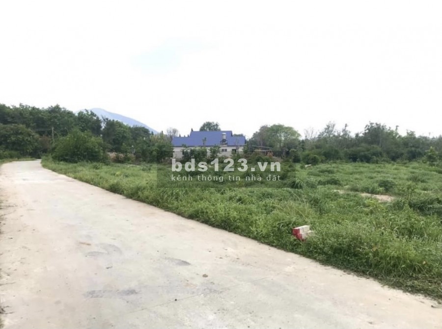 Bán đất 1,7 tỷ 200m2, dtsd 60m2 thổ cư tại KP Suối Nhum phường Hắc Dịch, tiện ích đủ
