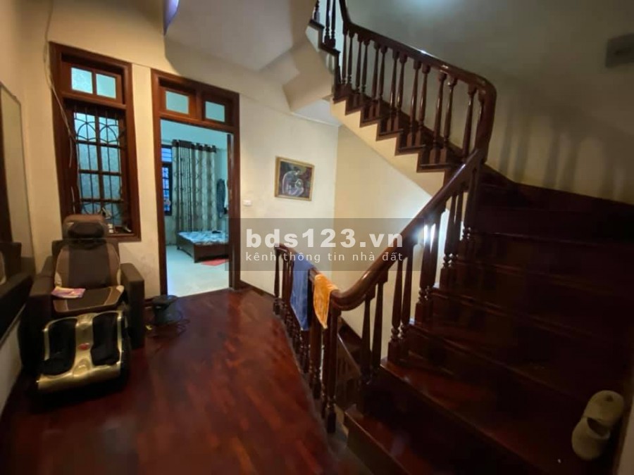 Bán nhà 5 tầng, ngõ ô tô Phạm Văn Đồng giá bán 4.85 tỷ, dt 61m2, thoáng trước và sau