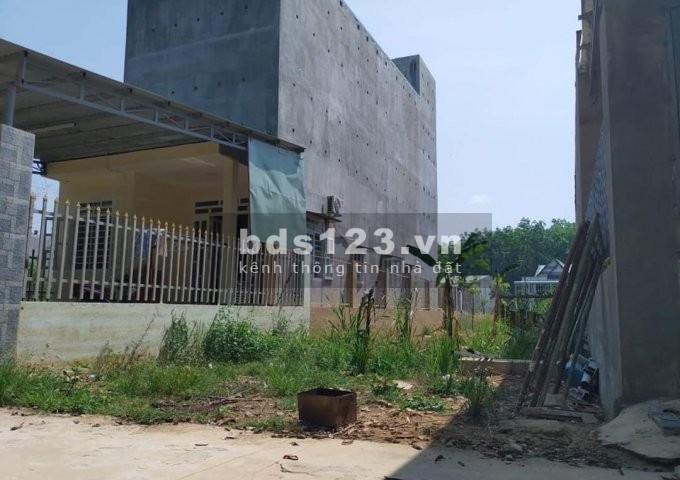 Cần tiền bán gấp còn vài lô đầu tư ngay chợ 30/4, Bình Dương, pháp lí đầy đủ, sổ sẵn