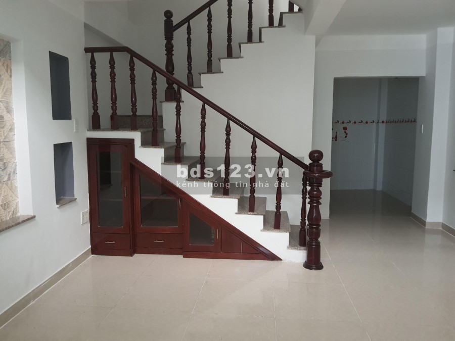 Bán nhà Quang Trung, P10, Gò Vấp, 3 tầng, 3 PN, diện tích 48m2, giá bán 3.8 tỷ