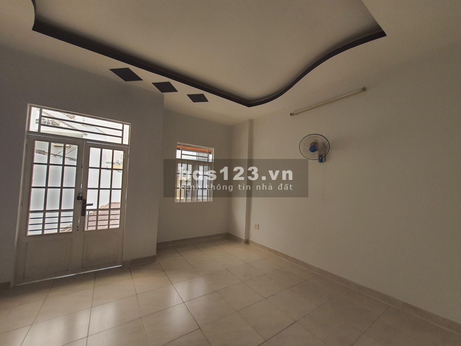 Bán nhà Quang Trung, P10, Gò Vấp, 3 tầng, 3 PN, diện tích 48m2, giá bán 3.8 tỷ