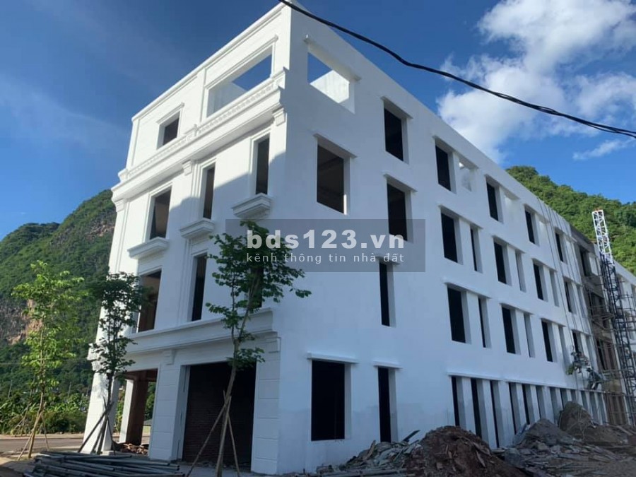 Bán nhà 4 tầng xây sẵn tại khu đô thị Picenza Riverside Sơn La, giá bán 3 tỷ