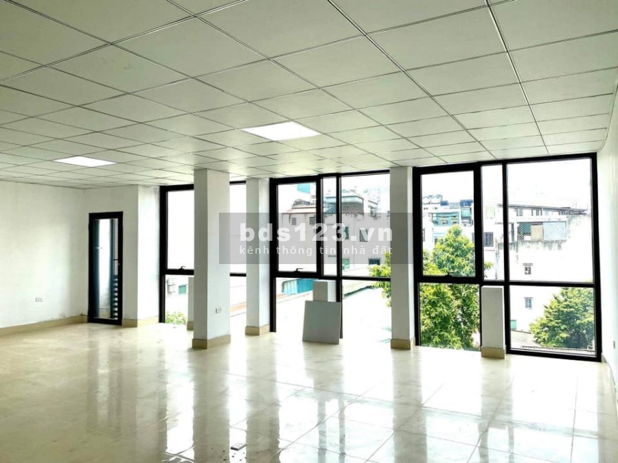 Tòa nhà văn phòng Trần Thái Tông 8 tầng vỉa hè mặt tiền 10M 1 hầm dt 160m2 giá 60 tỷ