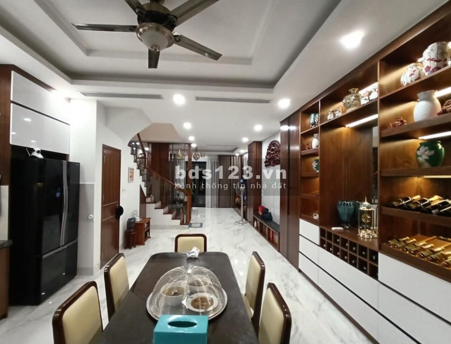 Bán Liền Kề Xa La, Hà Đông. diện tích 90m, 5 tầng, nhà đẹp, kinh doanh. Giá 8.2 tỷ