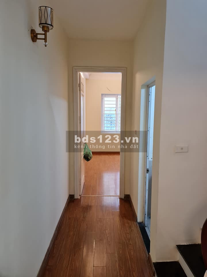 Bán nhà Hoàng Như Tiếp dtsd 55m2 ô tô lô góc ngõ thông giá bán nhanh 4.5 tỷ