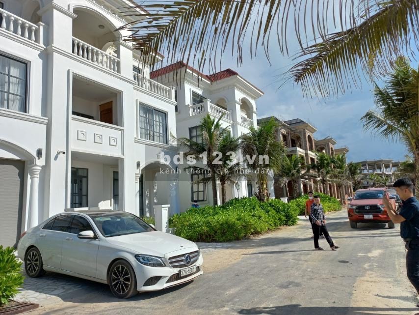 Chỉ từ 17tr/m2 sở hữu ngay shophouse, biệt thự biển tại FLC Quảng Bình Beach & Golf Resort