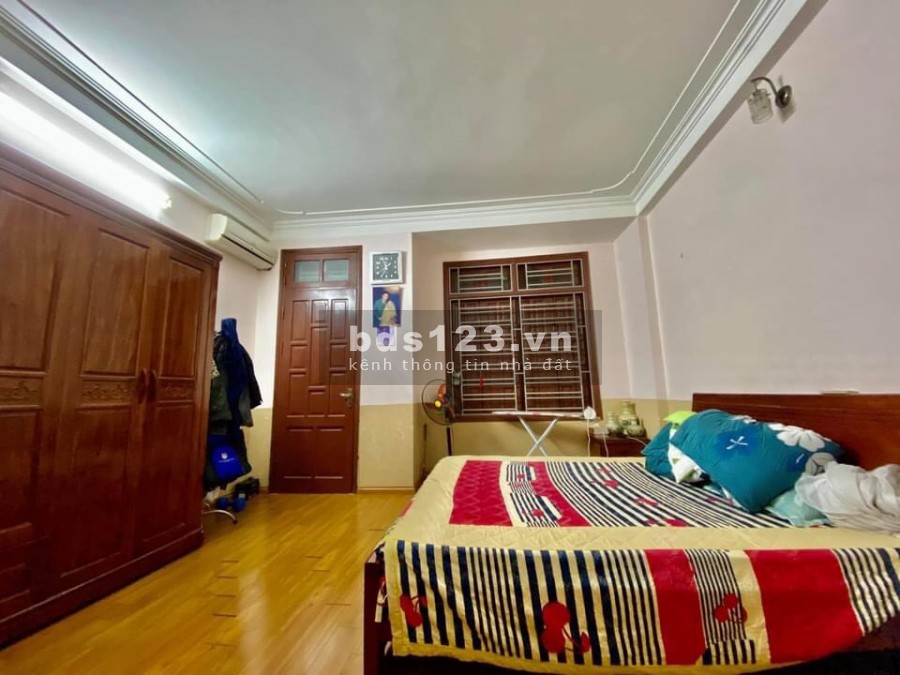Bán nhà phố Vĩnh Tuy, Hai Bà Trưng nhà 2 mặt thoáng rộng, giá bán nhỉnh 4 tỷ