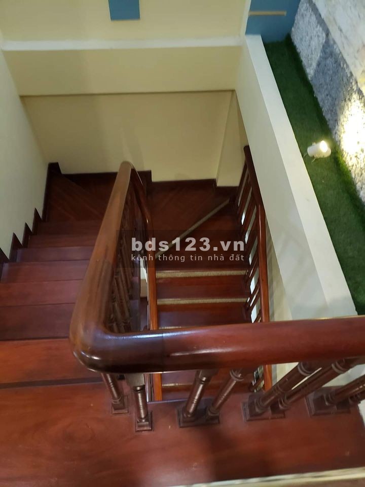 Bán nhà phố Trần Cung đẳng cấp ngõ rộng nội thất khủng gần 3 công Viên Lớn, giá 8.8 tỷ