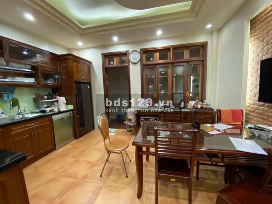 Bán Nhà Đẹp Phố Khương Trung khu dân cư đông đúc, mặt tiền lớn diện tích 60m2, giá 4.58 tỷ