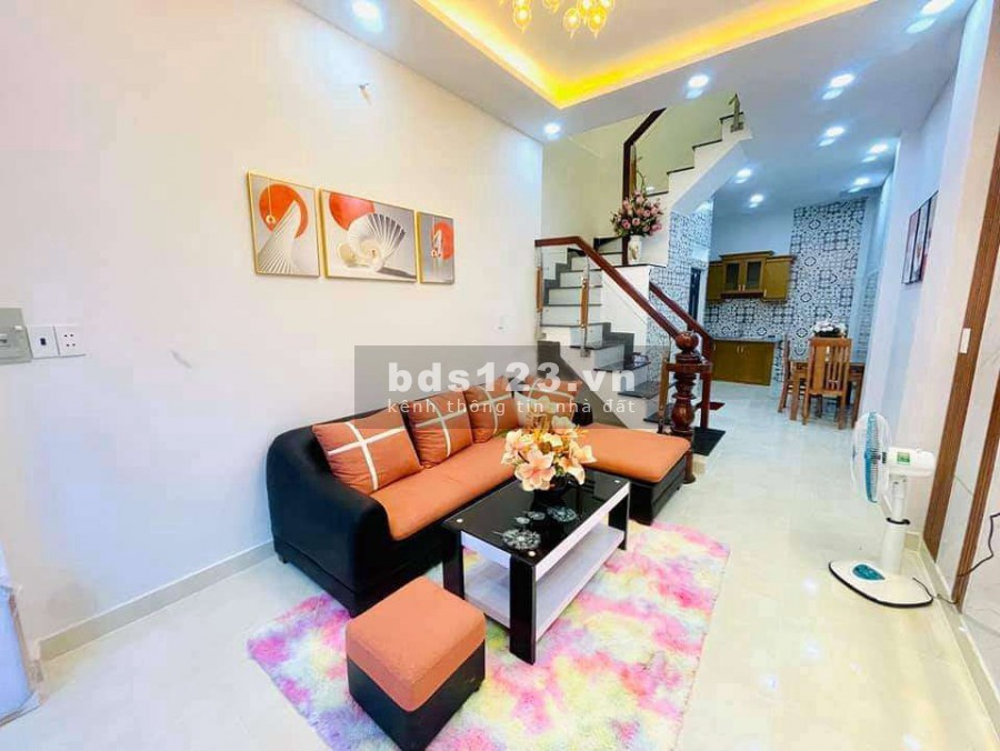 Bán nhà hẻm xe hơi diện tích 79m2 Cách Mạng Tháng 8, phường 12 Quận 10