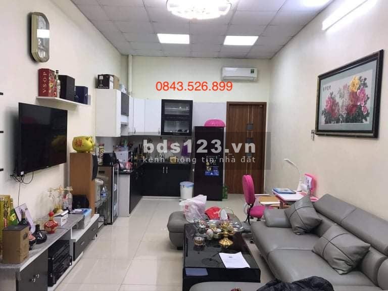 Bán nhà phố Nguyễn Khoái-ô tô-hàng xóm Sun Grand City, diện tích 78m2 giá nhỉnh 4 tỷ