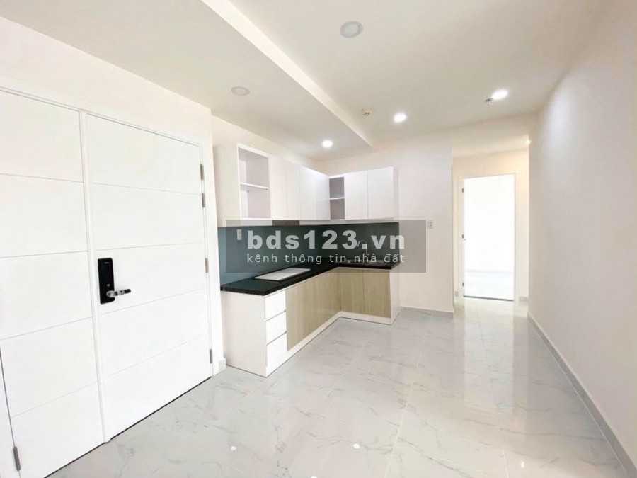 Chính chủ bán gấp căn hộ 2 PN Terra Royal Q3 72m2, giá 6,35 tỷ. Liên hệ PKD Chủ đầu tư 0902442018