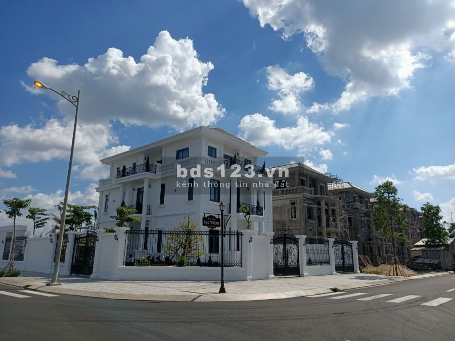 Biệt thự đơn lập Phú Cường, không gian sống đẳng cấp, an toàn và hiện đại giá chỉ 12.3 tỷ