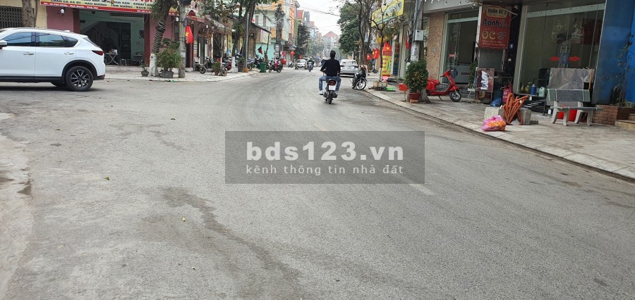 Cần tiền Bán gấp nhà 2 tầng phố Chiền, phường Ngô Quyền, Vĩnh Yên, Vĩnh Phúc. LH: 0988758886